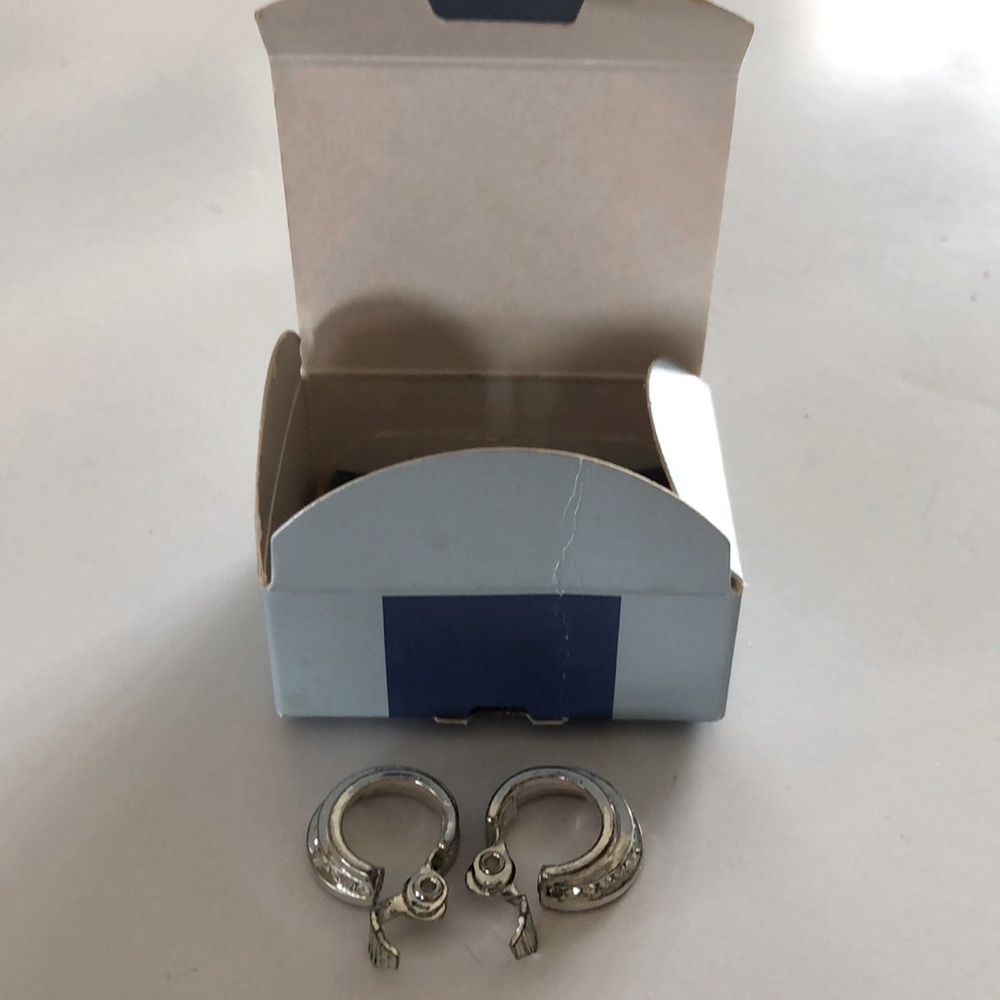 Avon Clip-on earrings